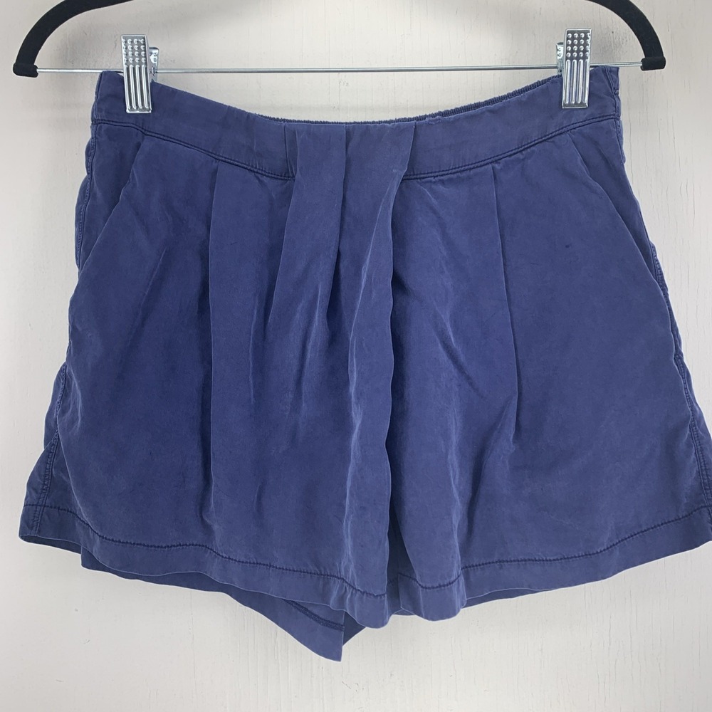 Lululemon Womens 8 &Go Keepsake Tencel Pleated Shorts Blue Pockets Yoga Gym